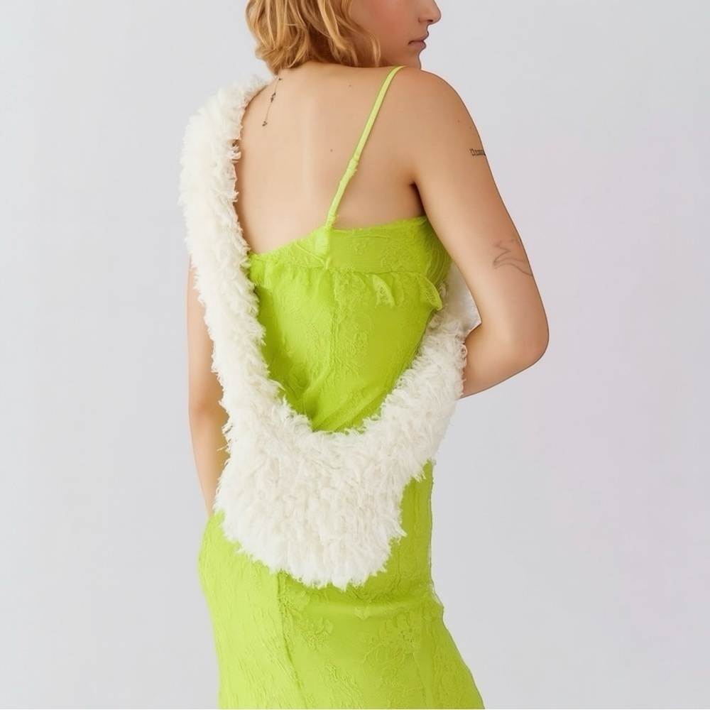 URBAN OUTFITTERS Calliope Shag Crossbody Bag Purse in White
